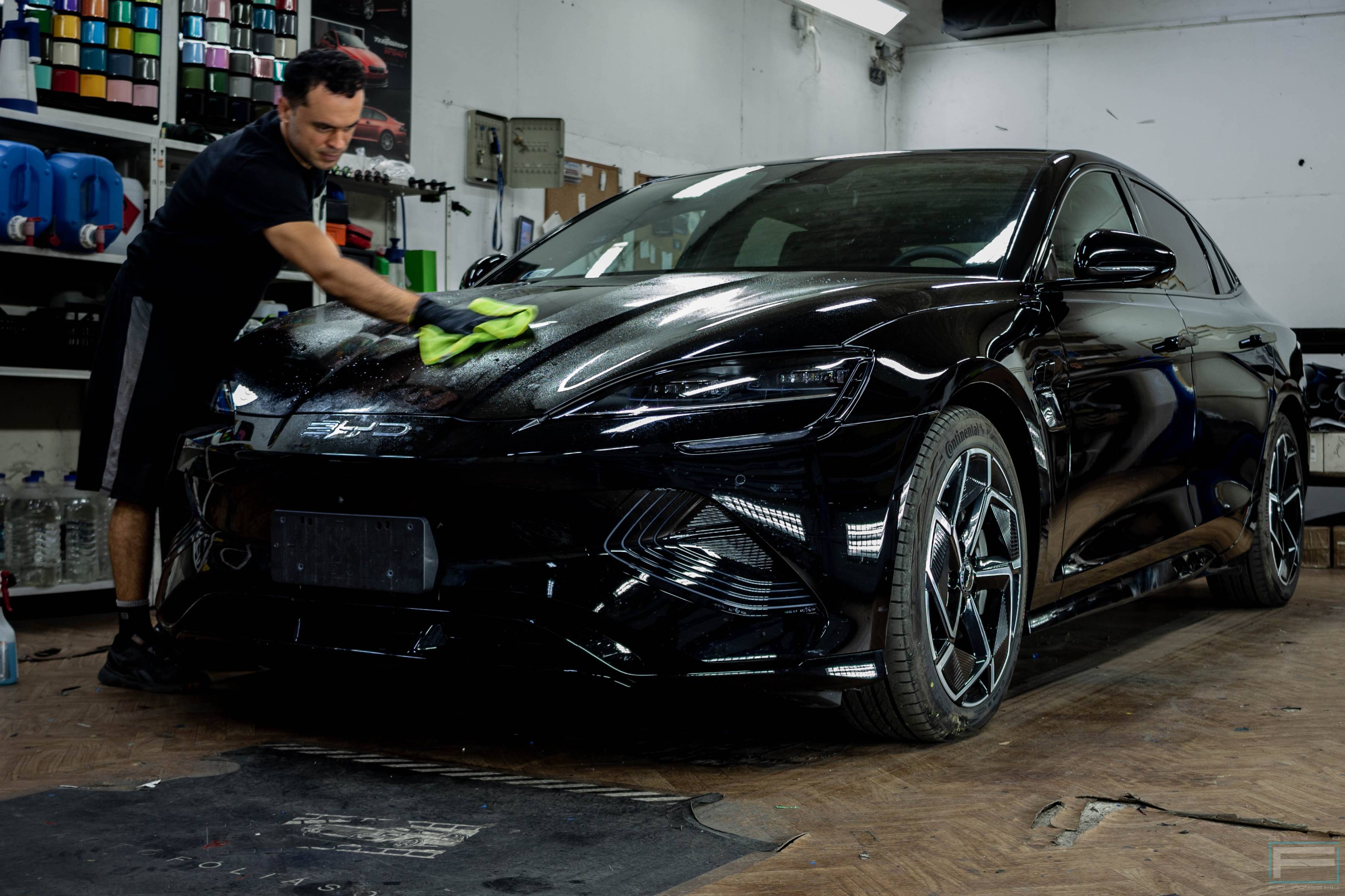 BYD fóliázás - BYD tisztítása fóliázás előtt 1. illusztráció