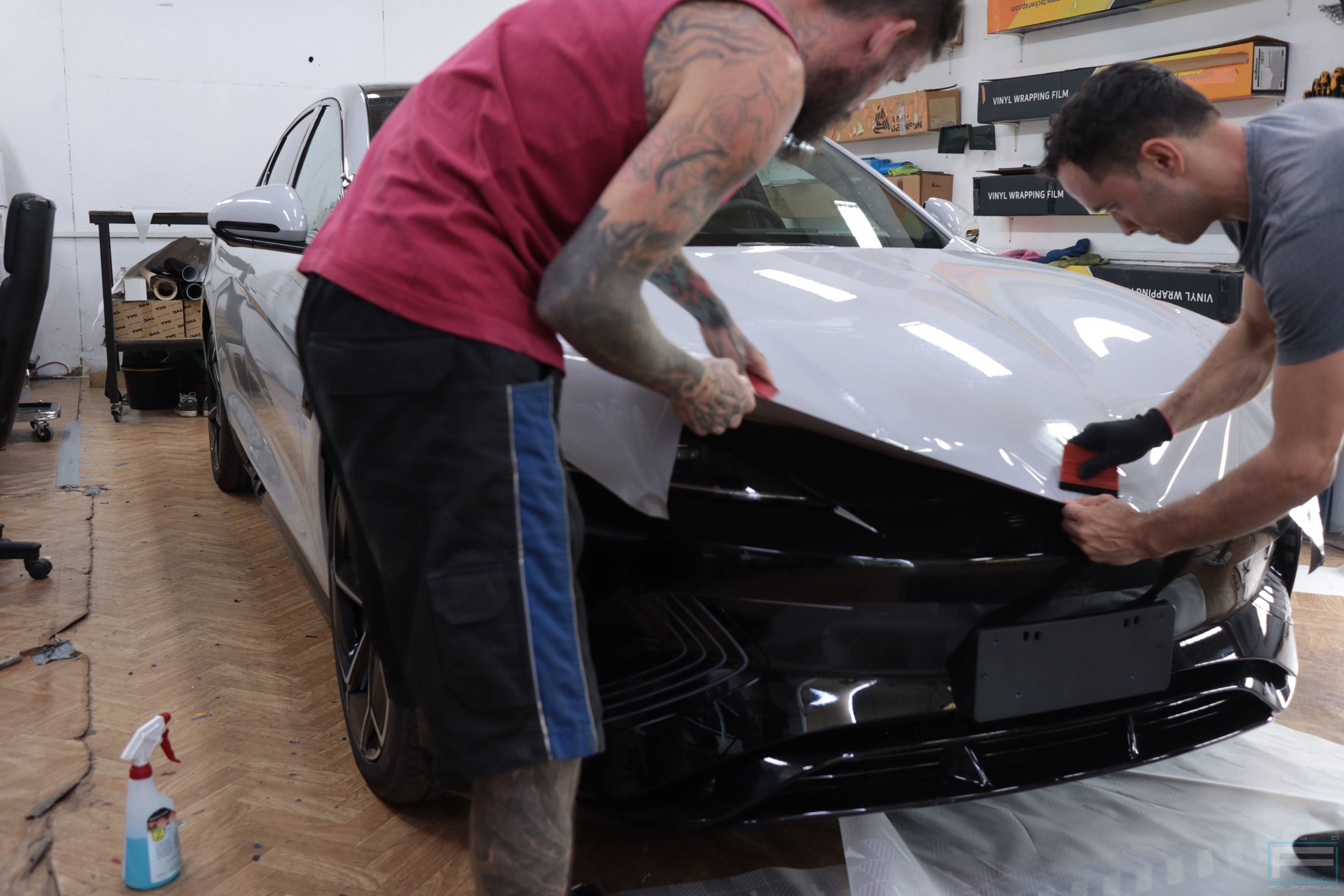 BYD fóliázás telepítése gépháztetőre 1. illusztráció